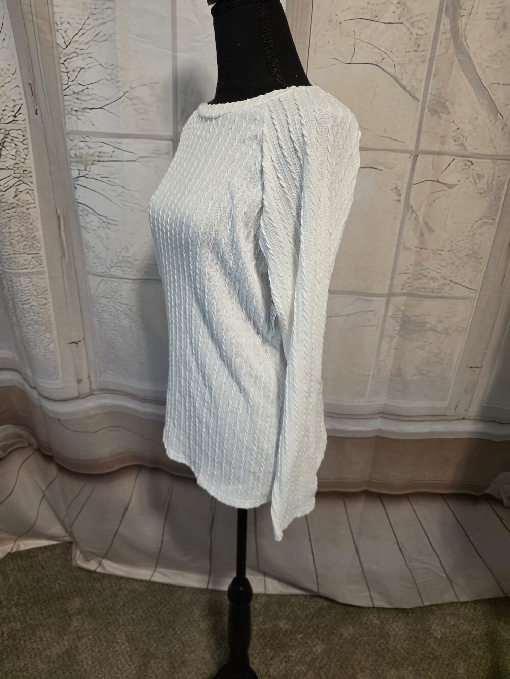 Kohl's White Long-Sleeve Textured Crew Top - Picture 2 of 6
